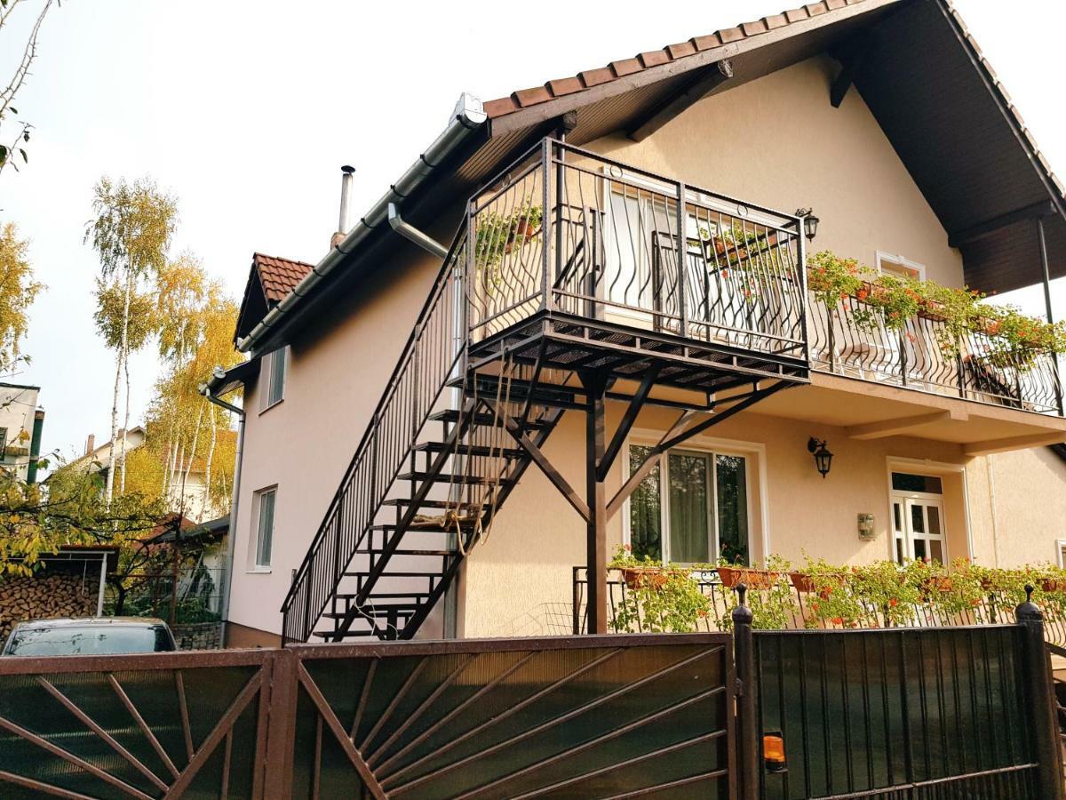 Apulum Gardens Hotel Alba Iulia Exterior photo